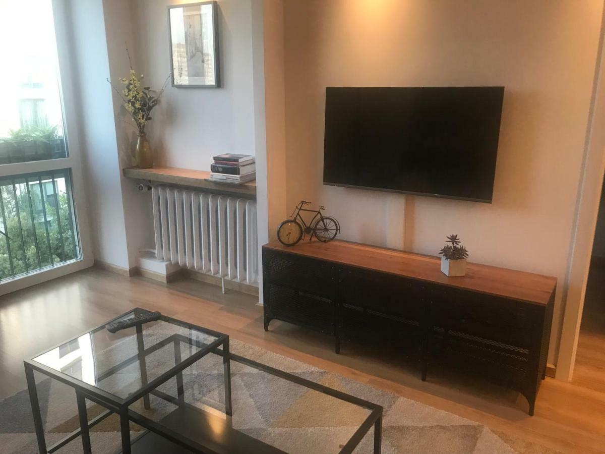 Grzybowska 6/10 Apartament *