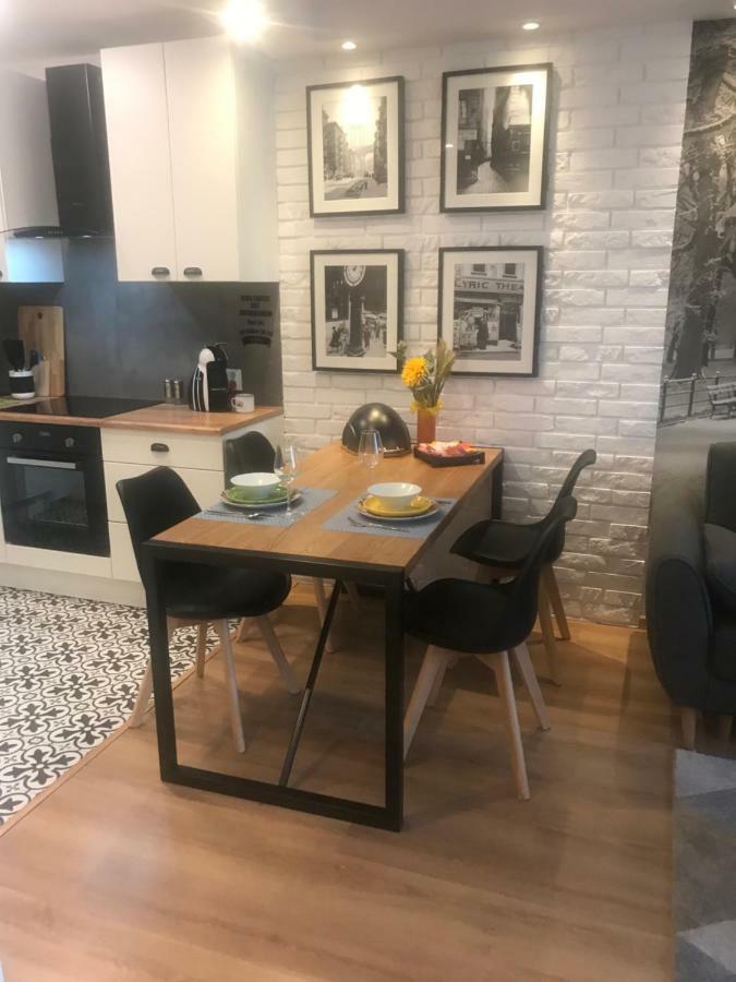 Grzybowska 6/10 Apartament